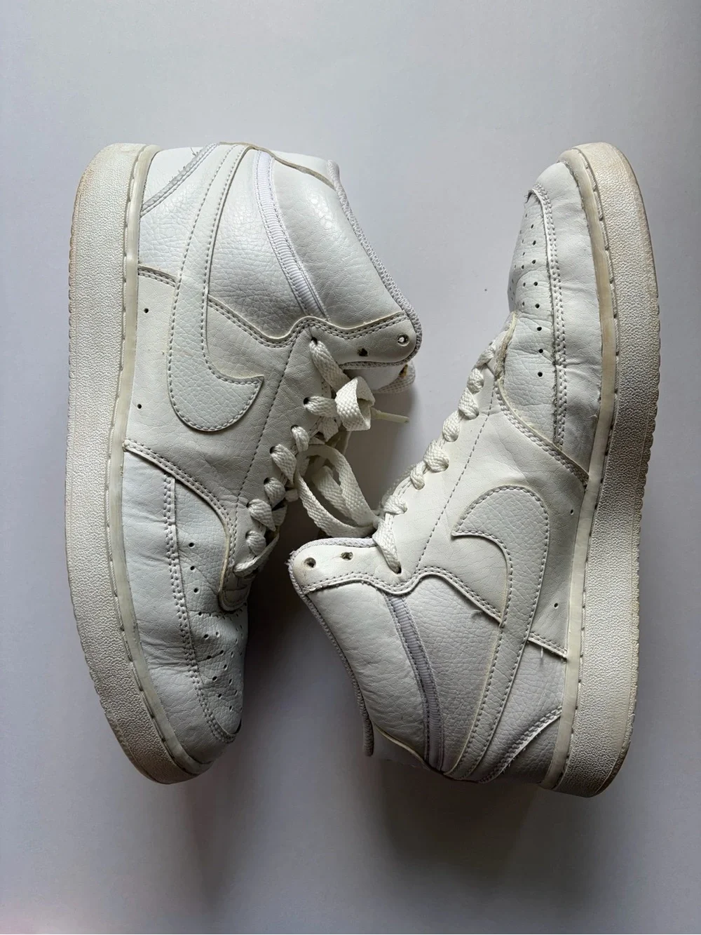 Nike Court Vision Mid in White. Size: 7.5 M